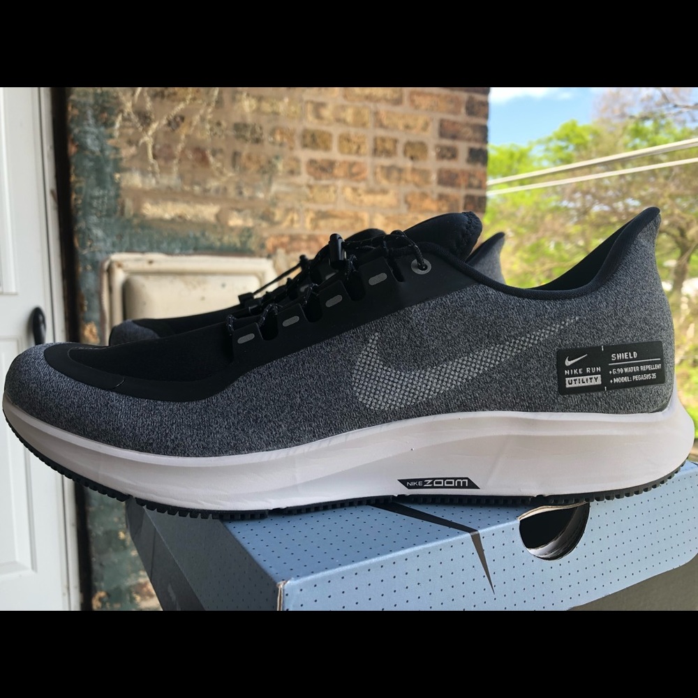 Nike Air Zoom Pegasus 35 Shield